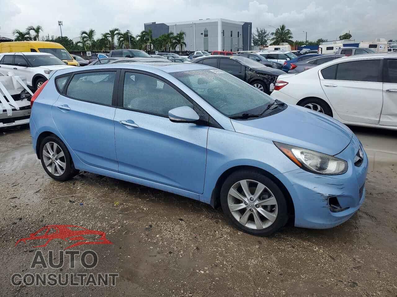 HYUNDAI ACCENT 2013 - KMHCU5AE1DU077995