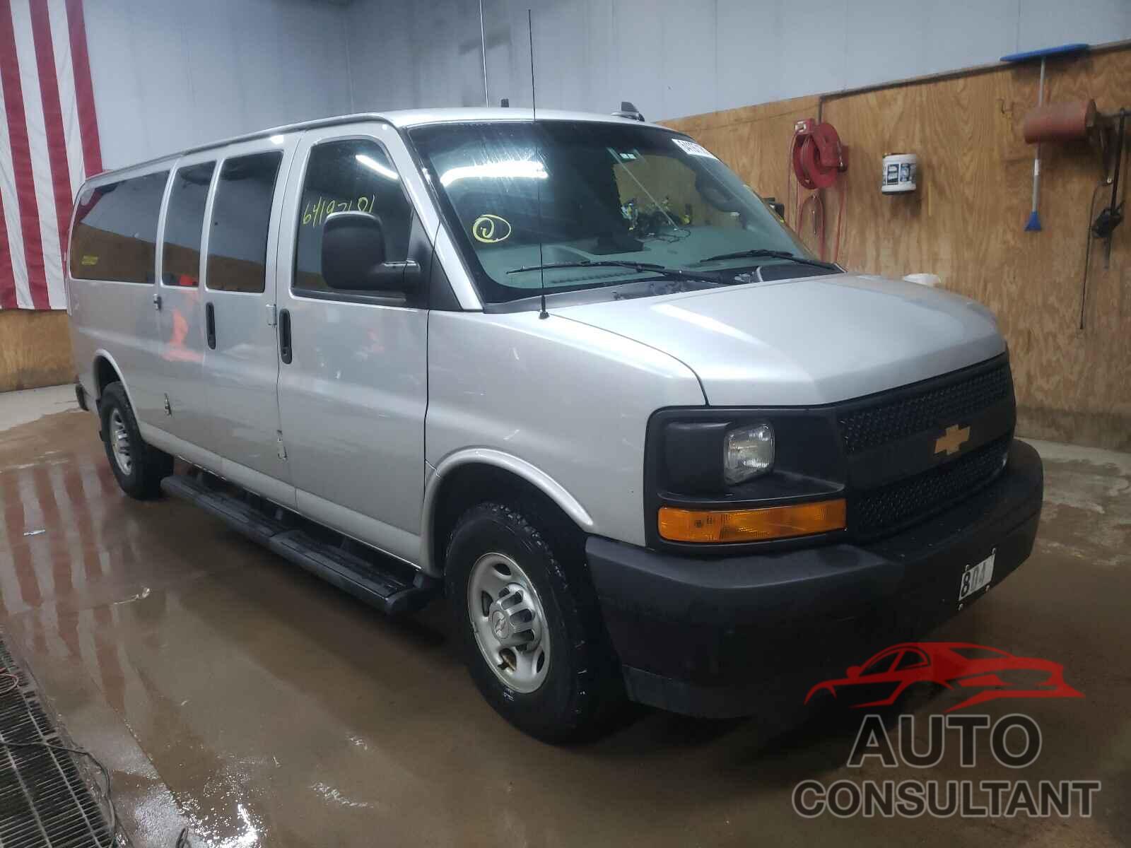 CHEVROLET EXPRESS 2017 - 1GAZGNFG1H1273676