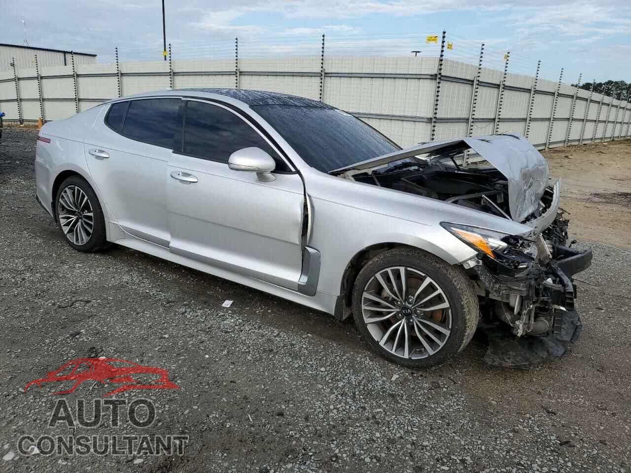 KIA STINGER 2018 - KNAE25LA1J6024109