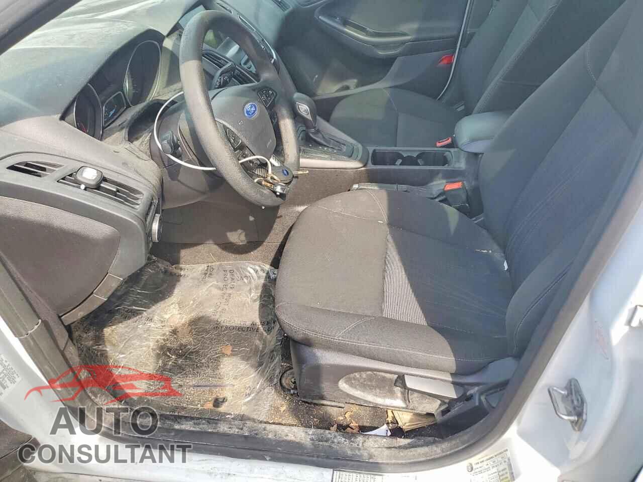 FORD FOCUS 2017 - 1FADP3M22HL248146