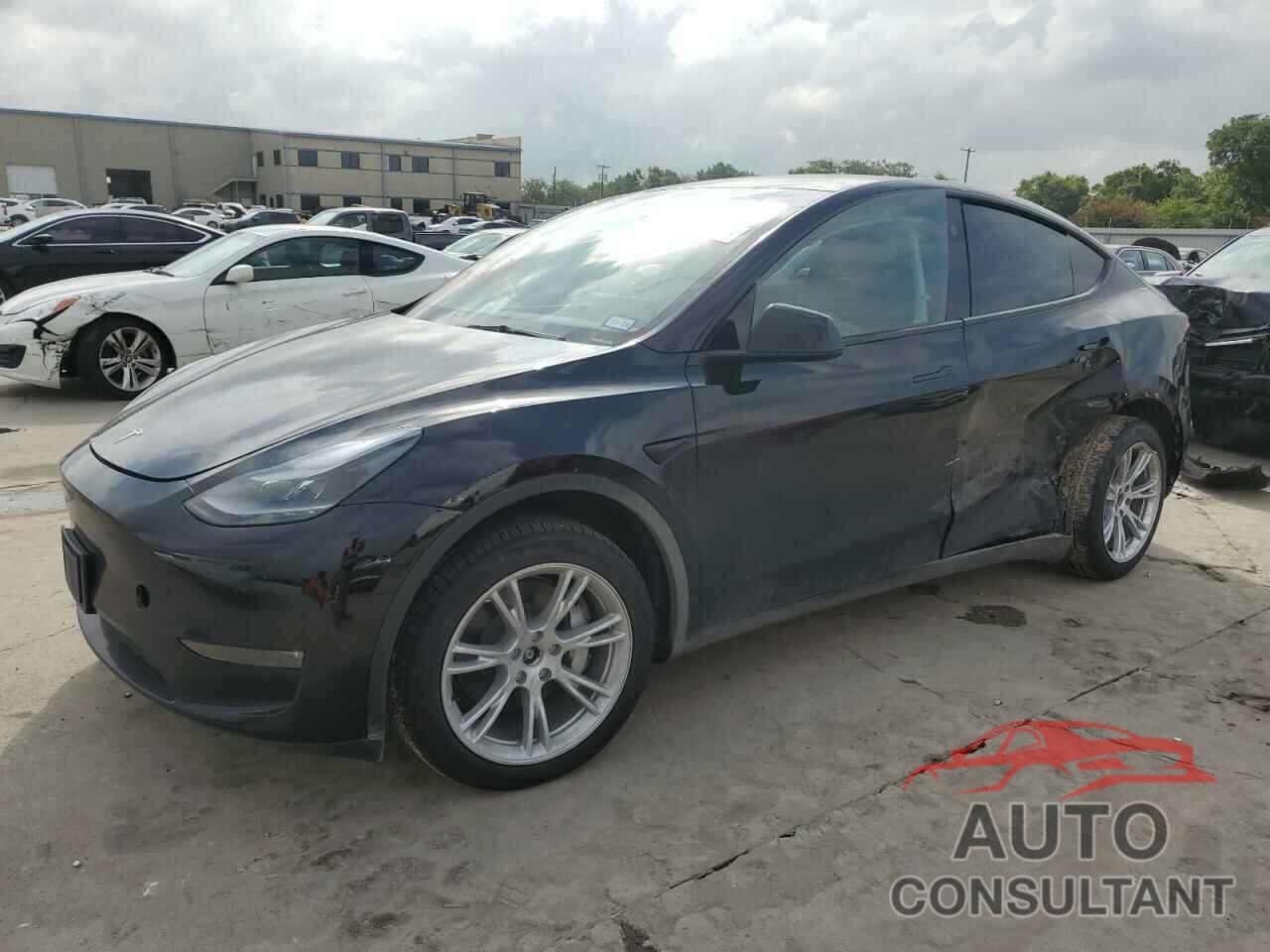 TESLA MODEL Y 2023 - 7SAYGDEE5PA186396