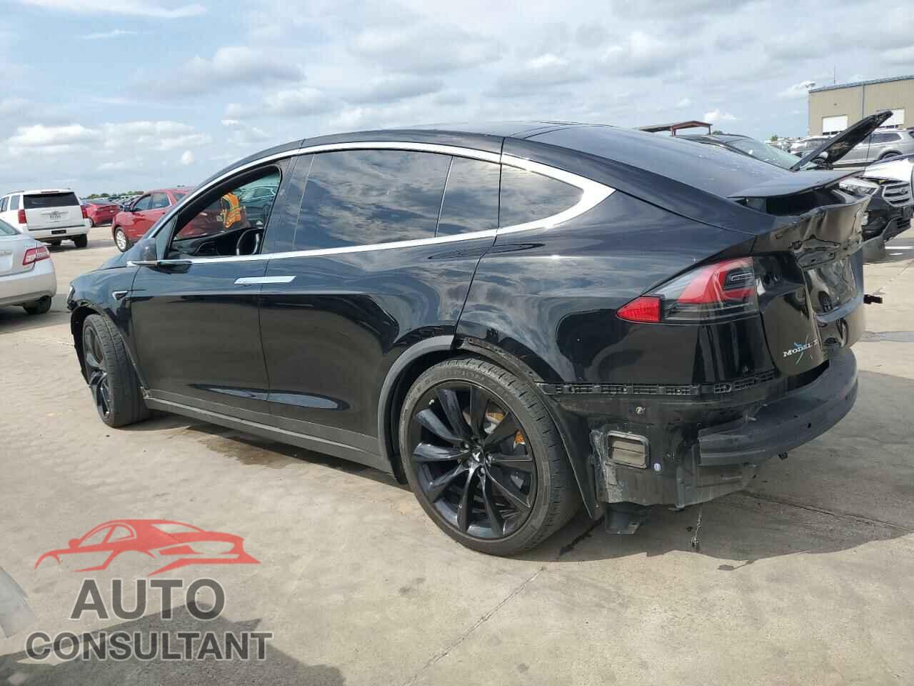 TESLA MODEL X 2017 - 5YJXCDE24HF053854