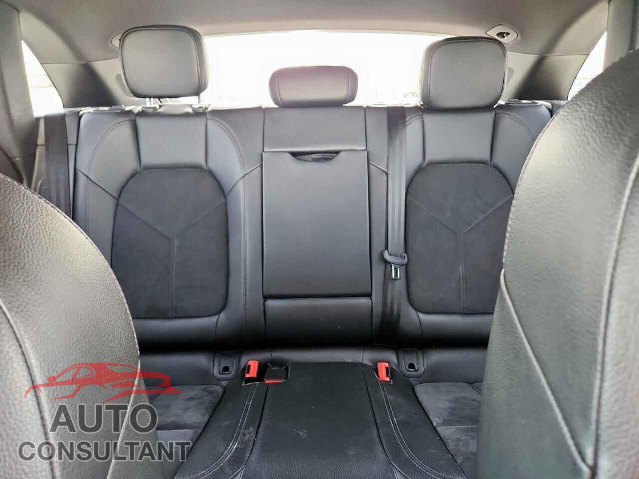 PORSCHE MACAN 2018 - WP1AA2A58JLB10199