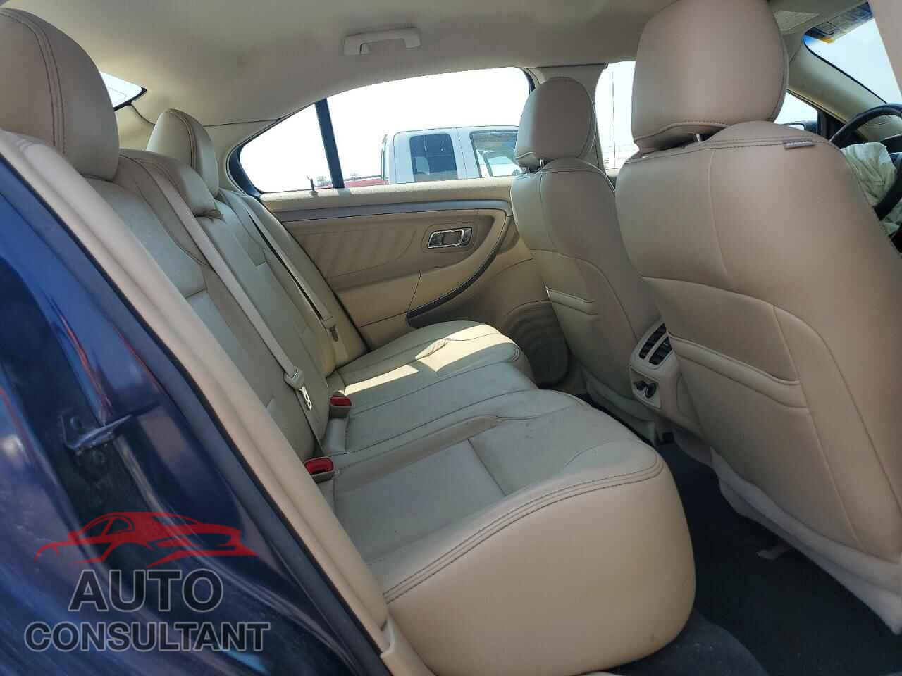 FORD TAURUS 2016 - 1FAHP2E89GG128043