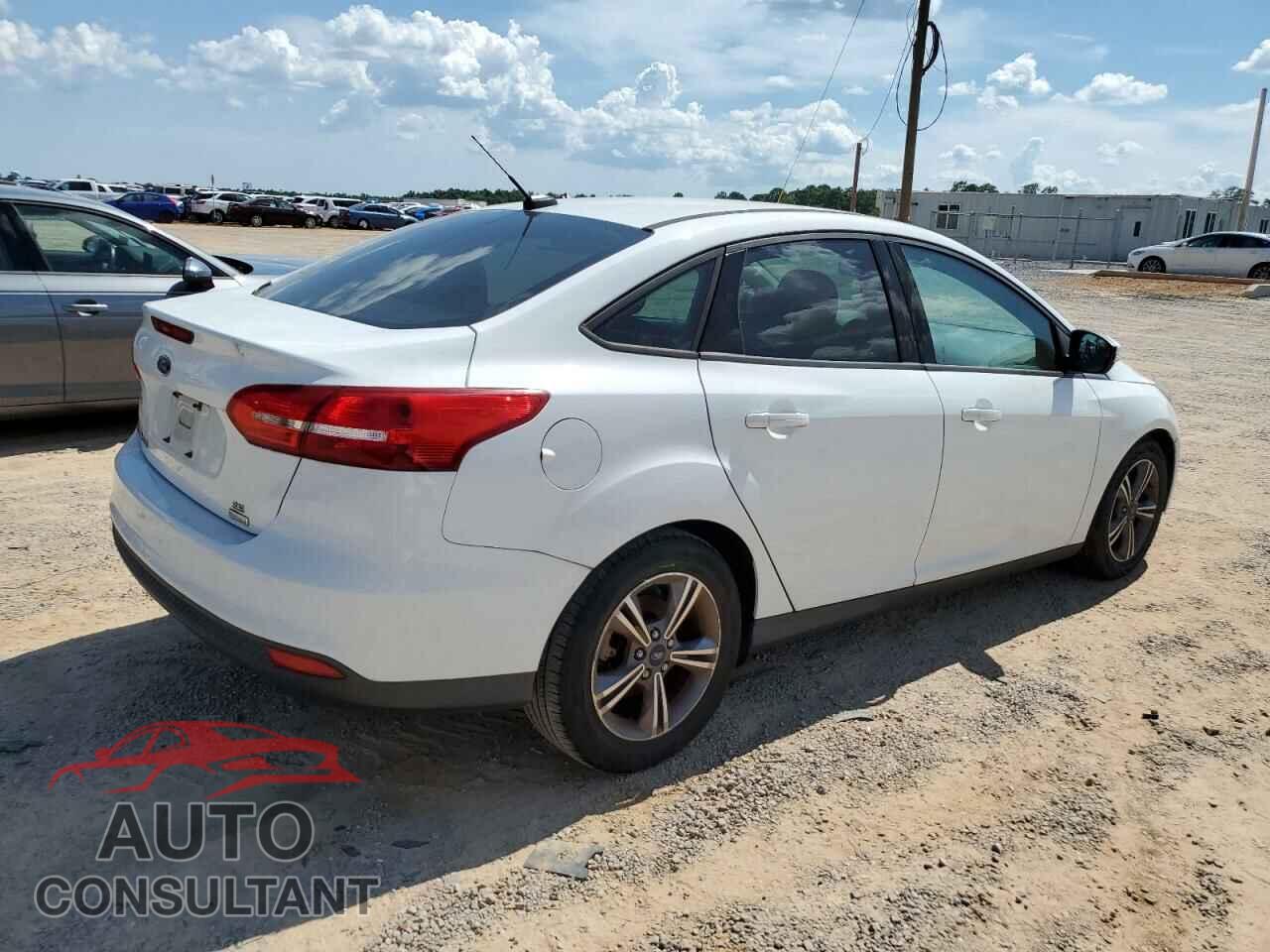 FORD FOCUS 2017 - 1FADP3FE9HL348123