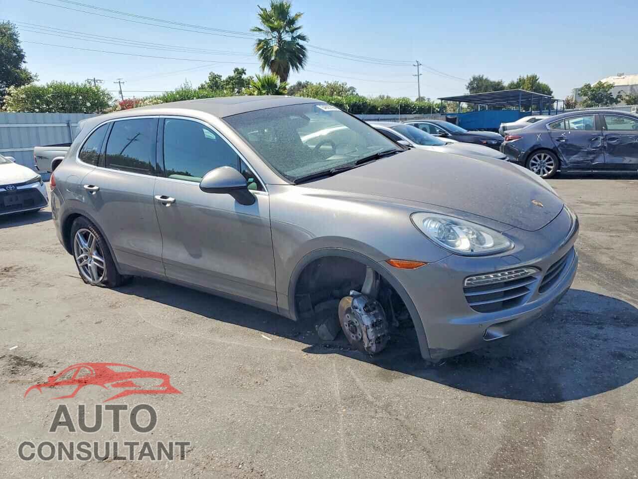 PORSCHE CAYENNE 2013 - WP1AA2A24DLA10790