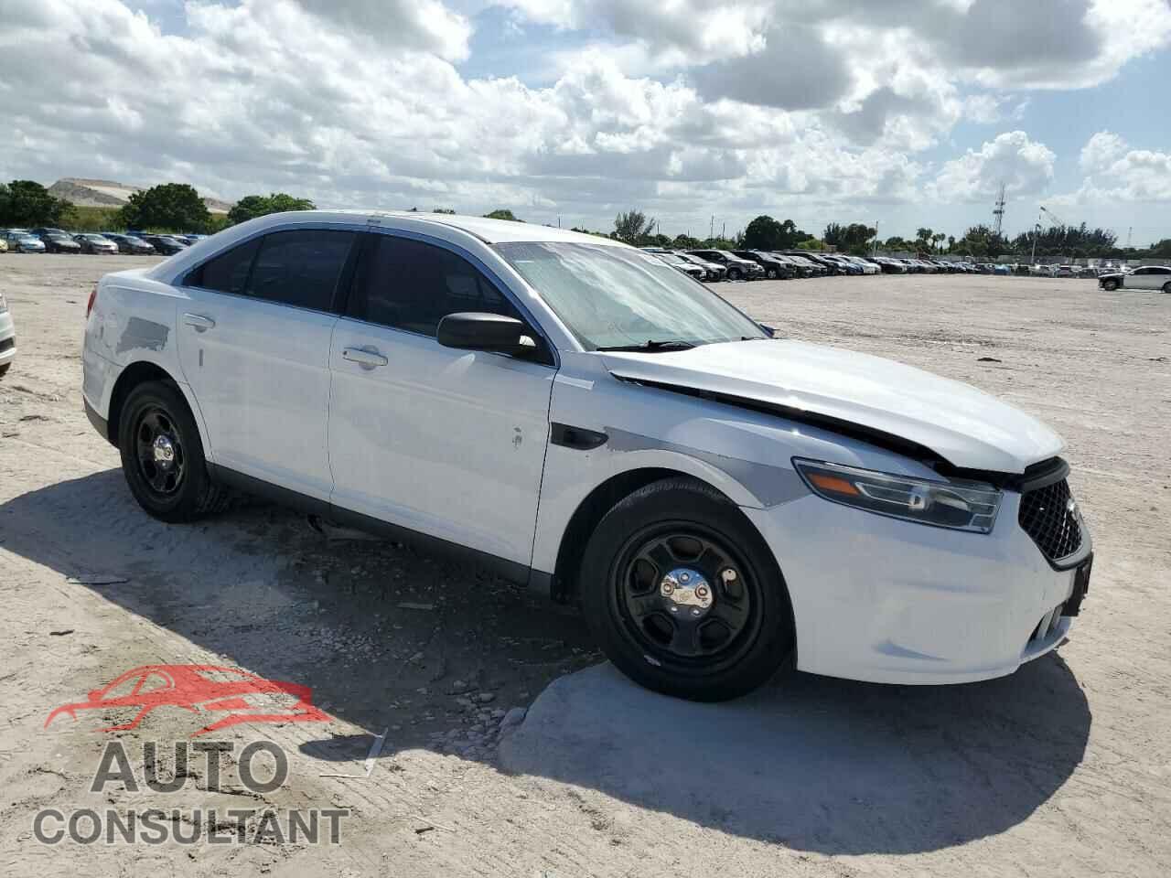 FORD TAURUS 2017 - 1FAHP2L81HG113427