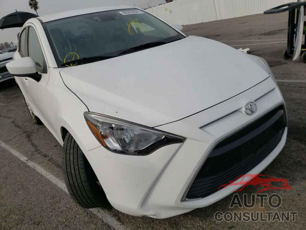 TOYOTA YARIS 2018 - 3MYDLBYVXJY303705