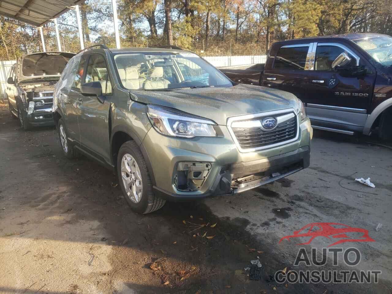 SUBARU FORESTER 2019 - JF2SKACC8KH492216