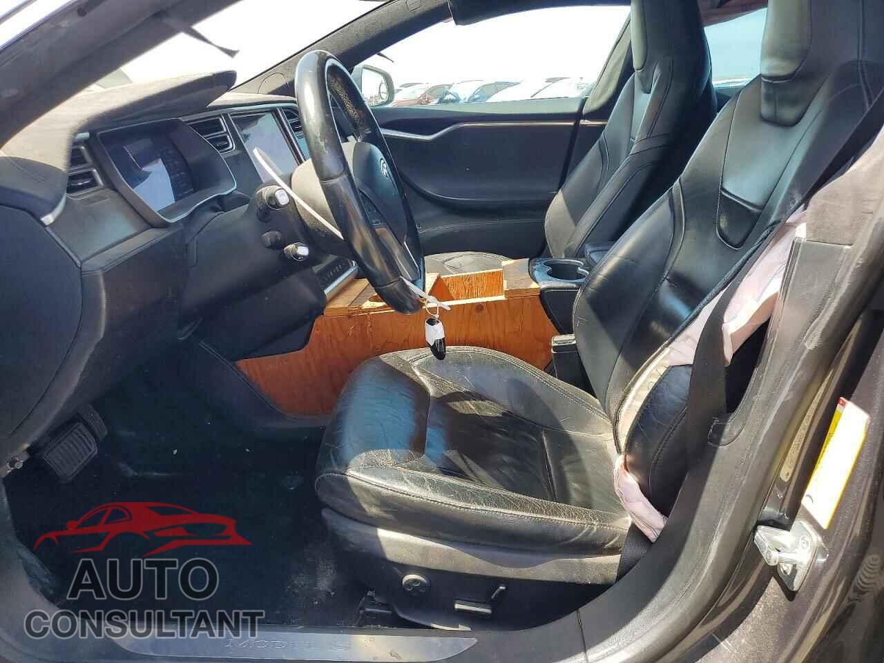 TESLA MODEL S 2015 - 5YJSA1E22FF116364