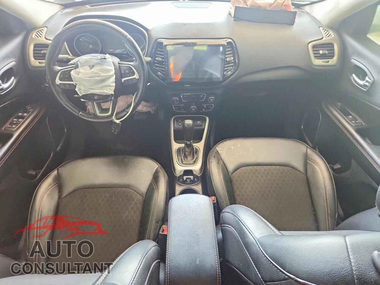 JEEP COMPASS 2020 - 3C4NJCBB7LT150827