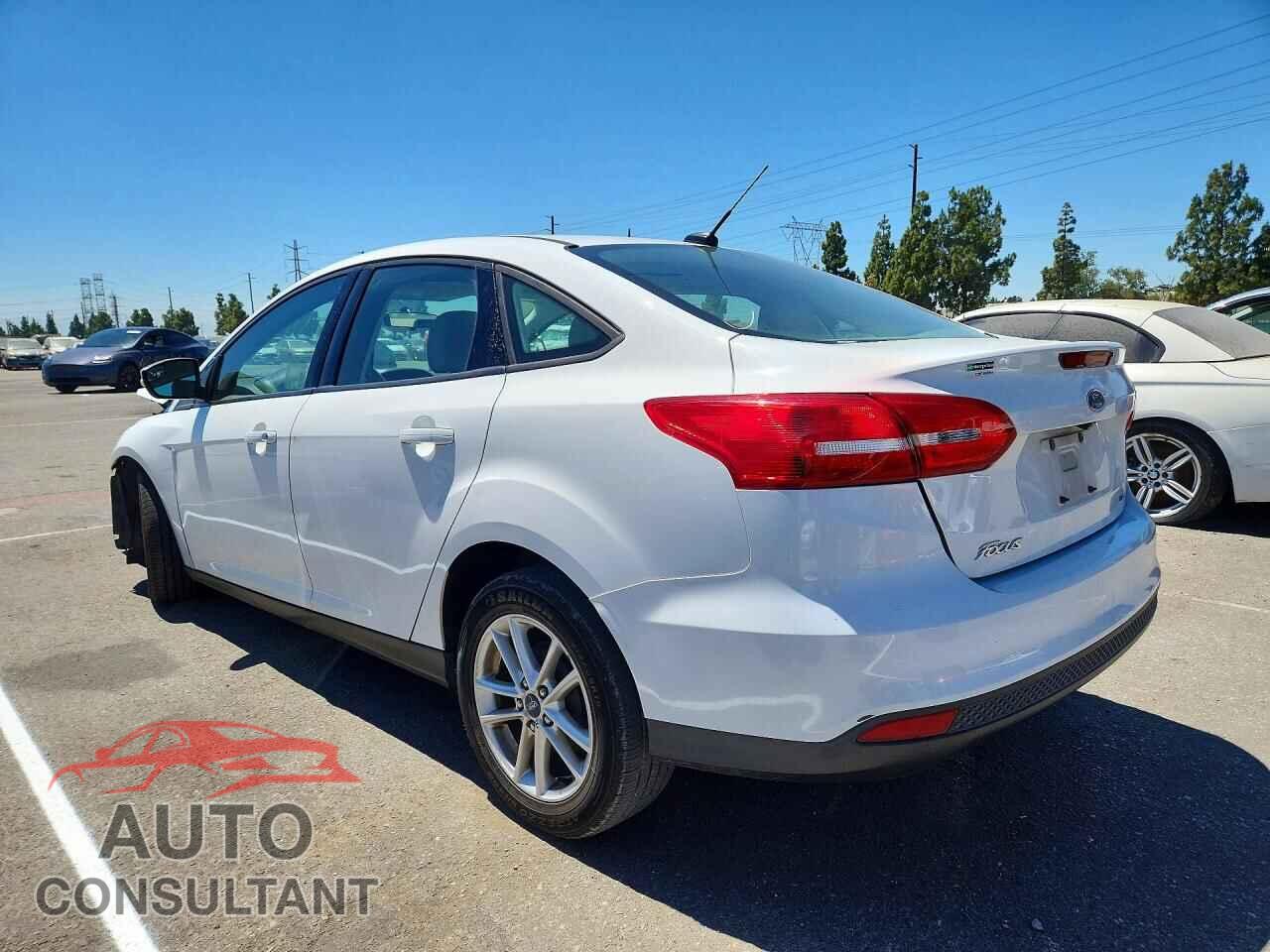 FORD FOCUS 2017 - 1FADP3F29HL218008