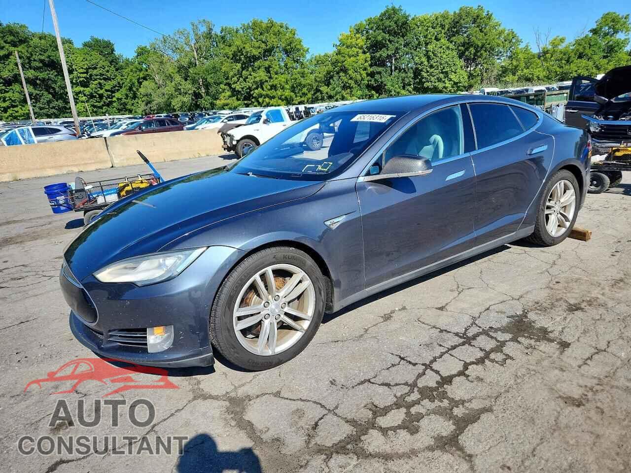 TESLA MODEL S 2015 - 5YJSA1E14FF110508