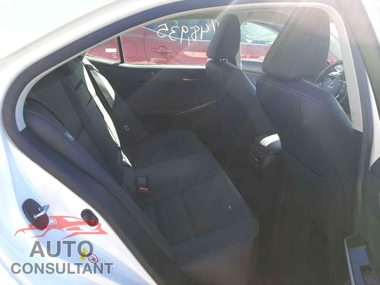 LEXUS IS 2019 - JTHBA1D20K5088074