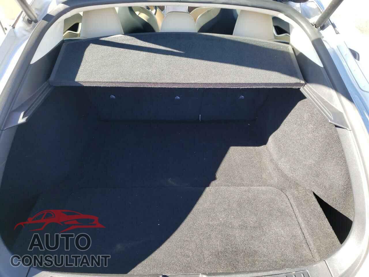 TESLA MODEL S 2017 - 5YJSA1E1XHF208946