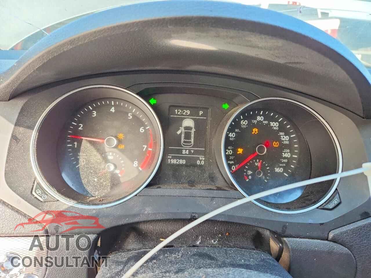 VOLKSWAGEN JETTA 2017 - 3VWDB7AJ0HM201009