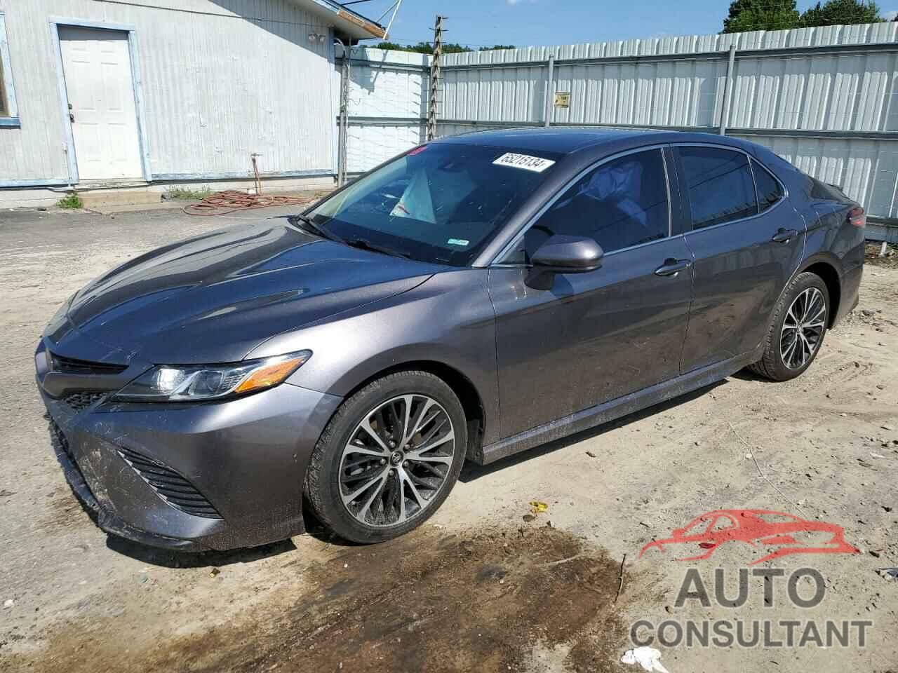 TOYOTA CAMRY 2018 - 4T1B11HK5JU100313