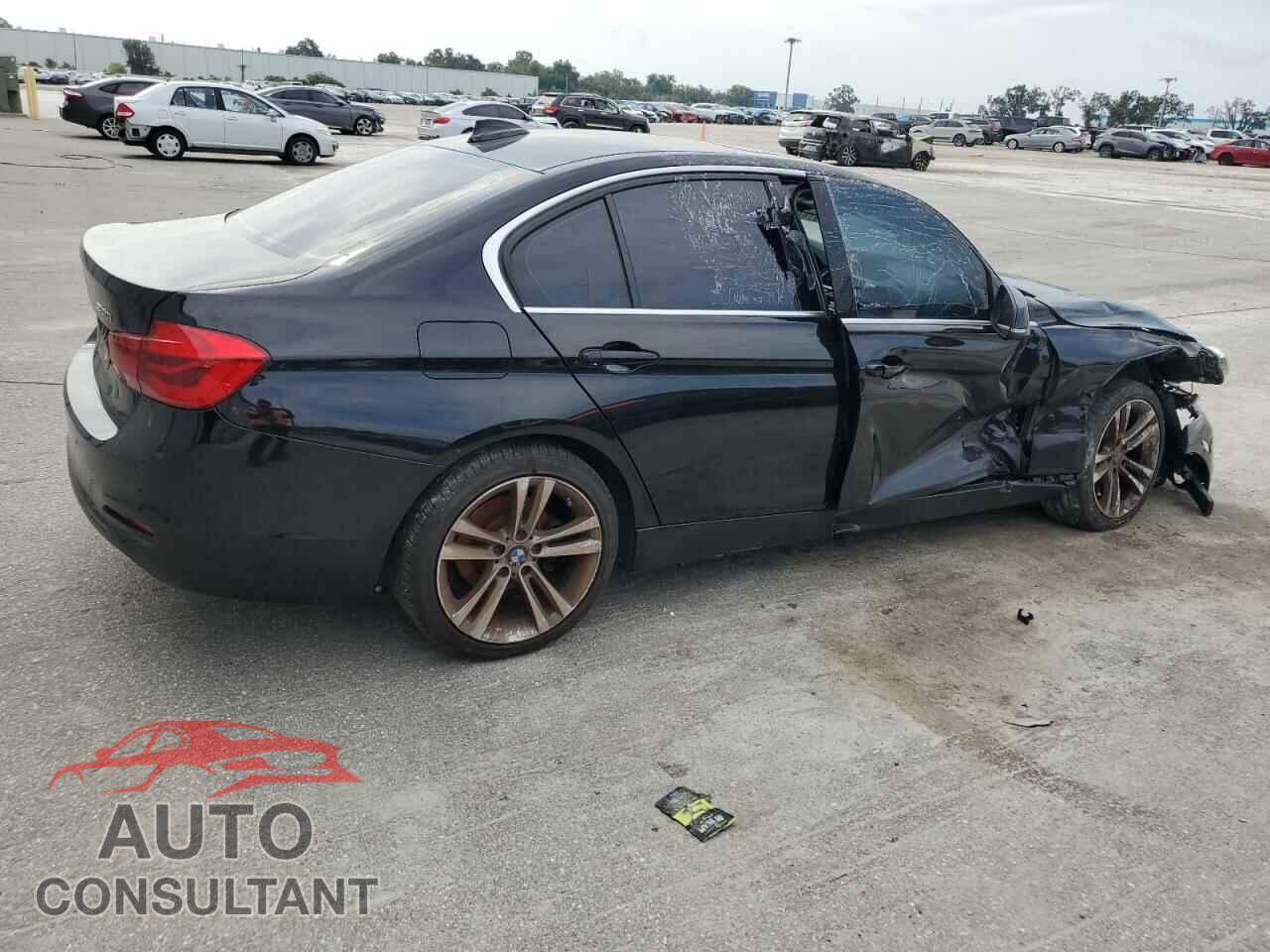 BMW 3 SERIES 2018 - WBA8B9C56JEE82454