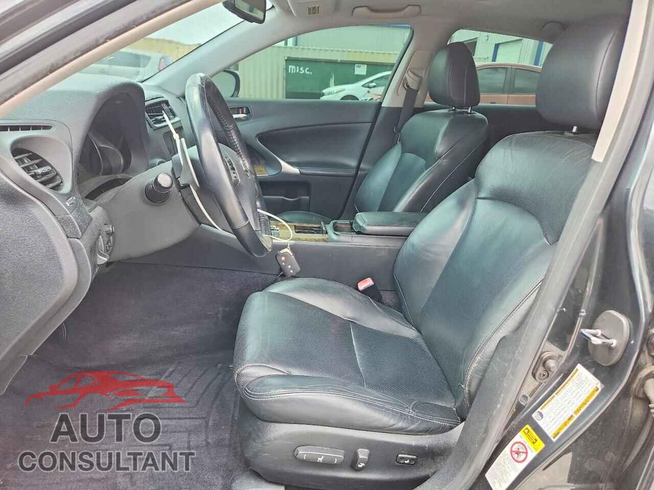 LEXUS IS 2009 - JTHBK262495090789