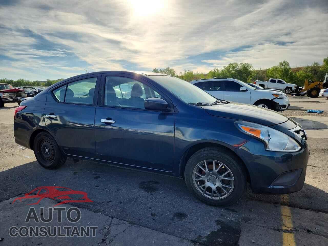NISSAN VERSA 2017 - 3N1CN7AP3HL843310