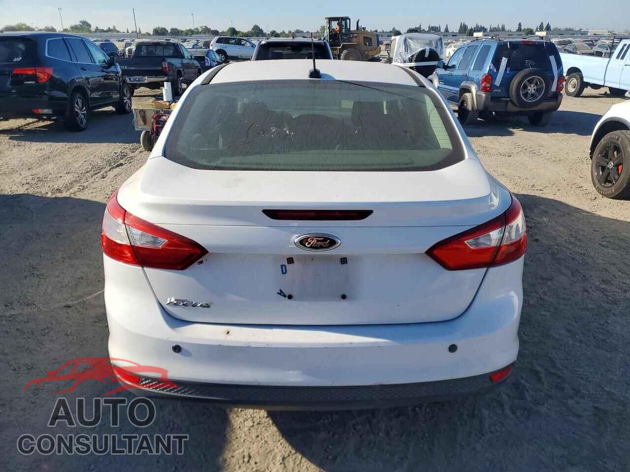 FORD FOCUS 2013 - 1FADP3E26DL184847