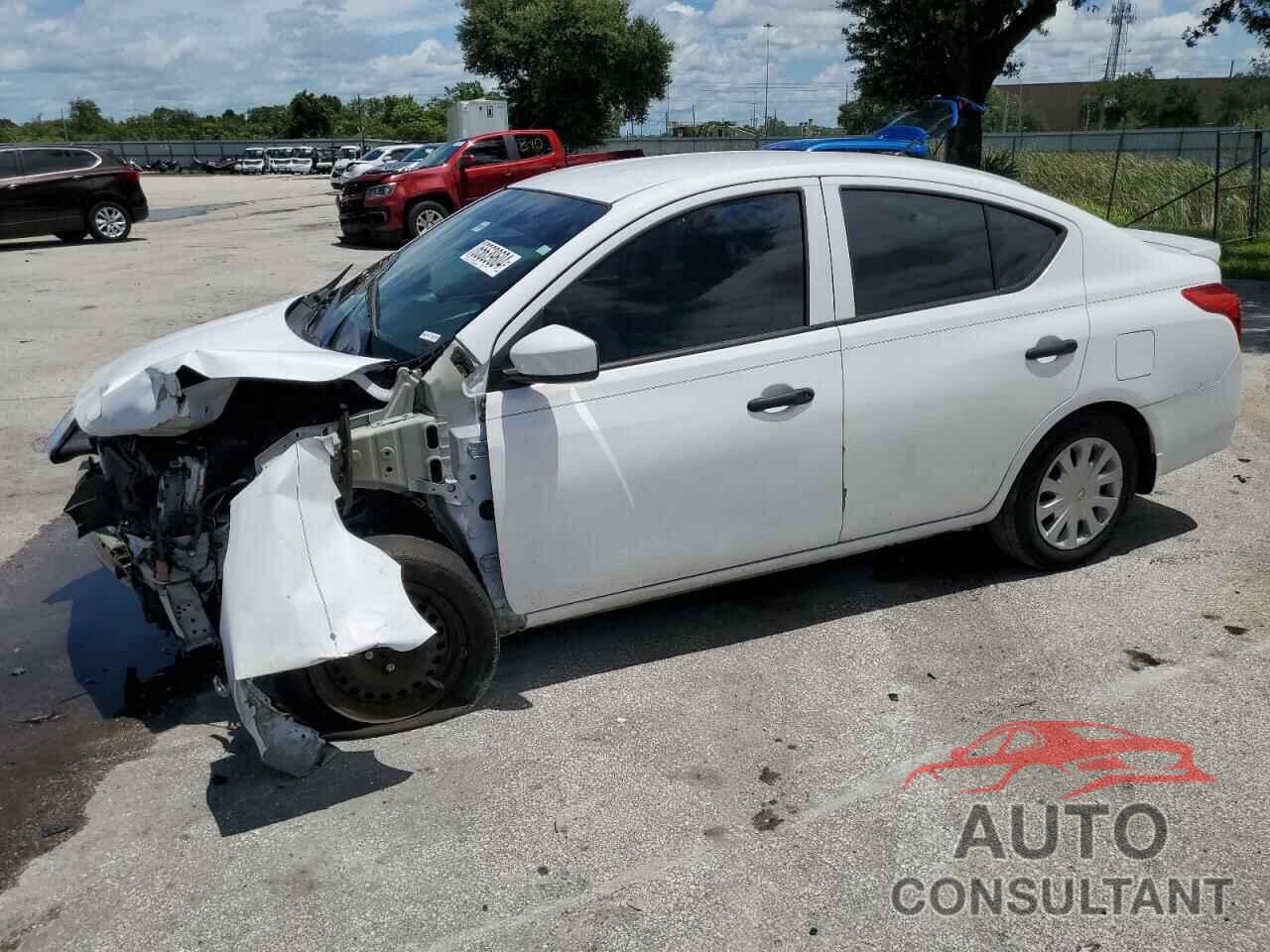 NISSAN VERSA 2017 - 3N1CN7AP7HL864242