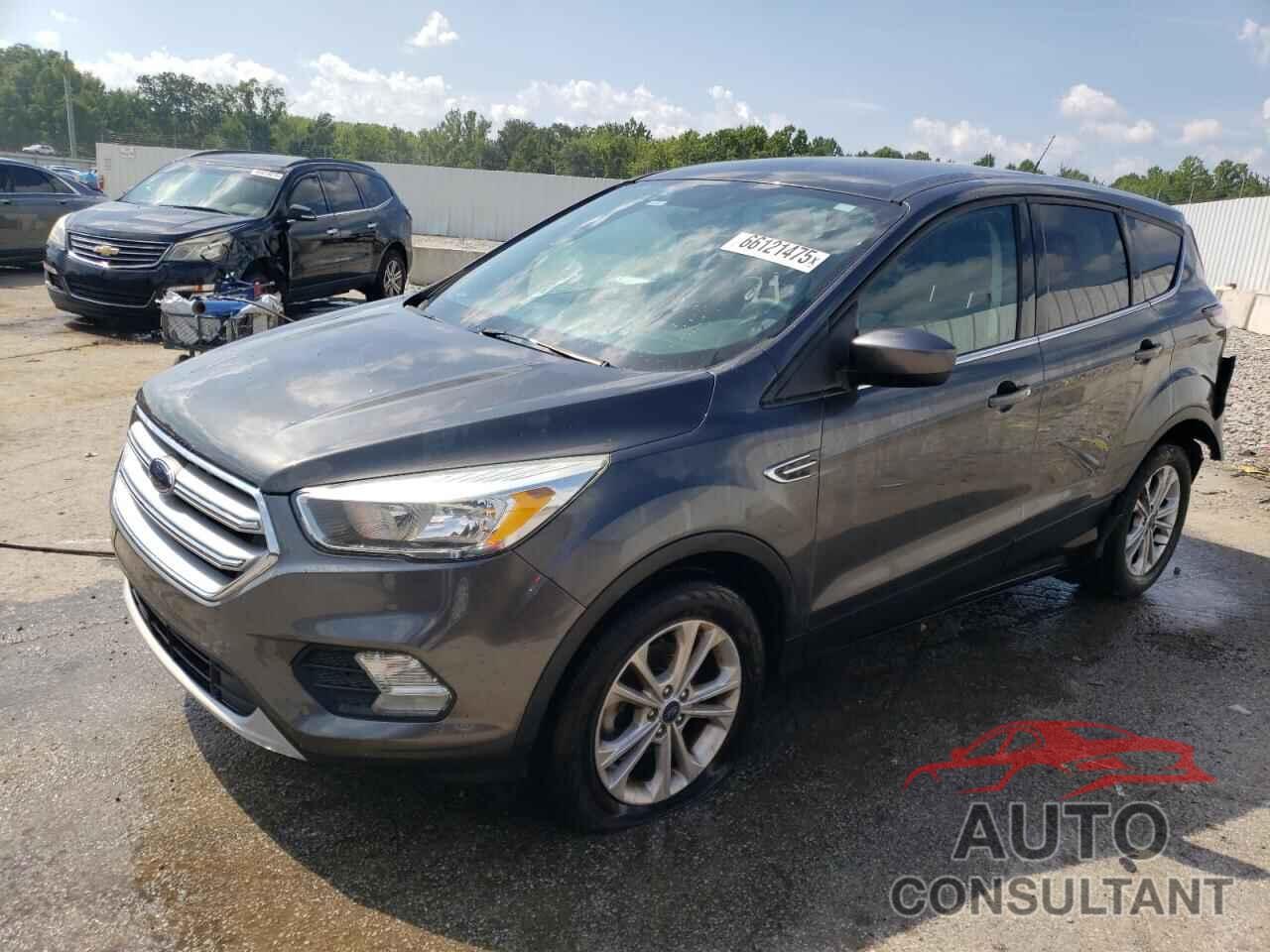 FORD ESCAPE 2017 - 1FMCU0GD2HUC85911