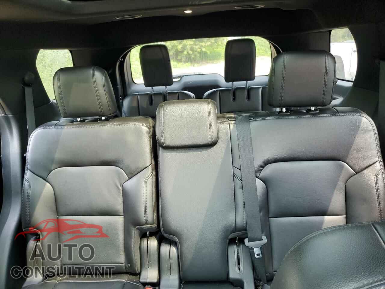 FORD EXPLORER 2018 - 1FM5K7D83JGC22187
