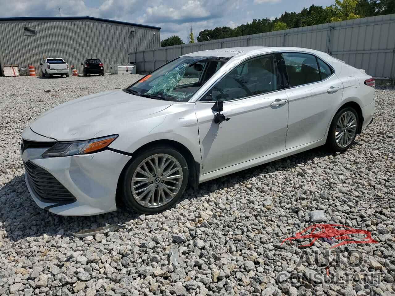 TOYOTA CAMRY 2019 - 4T1B11HK4KU732799