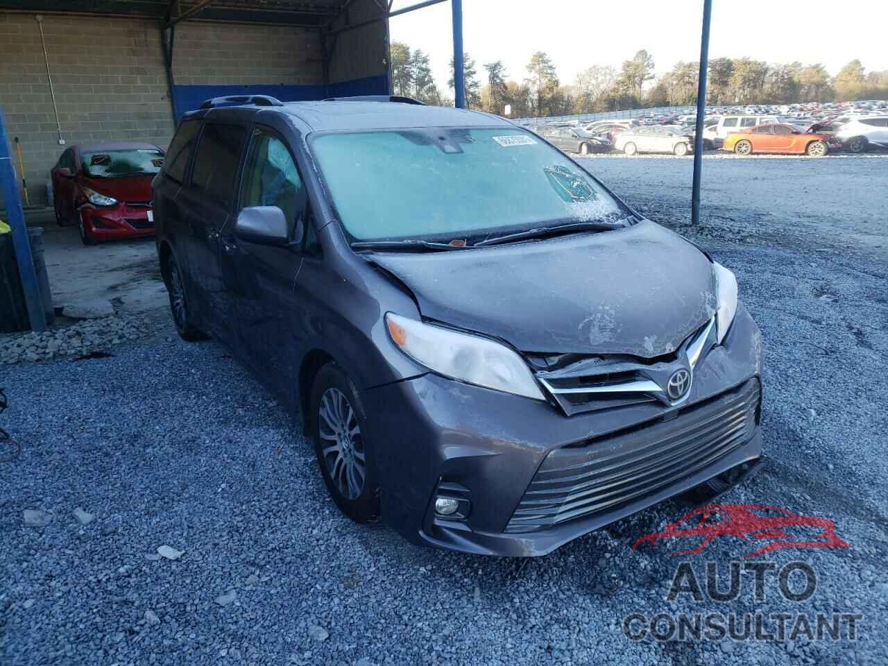 TOYOTA SIENNA 2018 - 5TDYZ3DC5JS954675