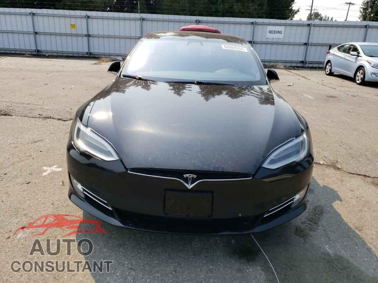 TESLA MODEL S 2018 - 5YJSA1E20JF293794