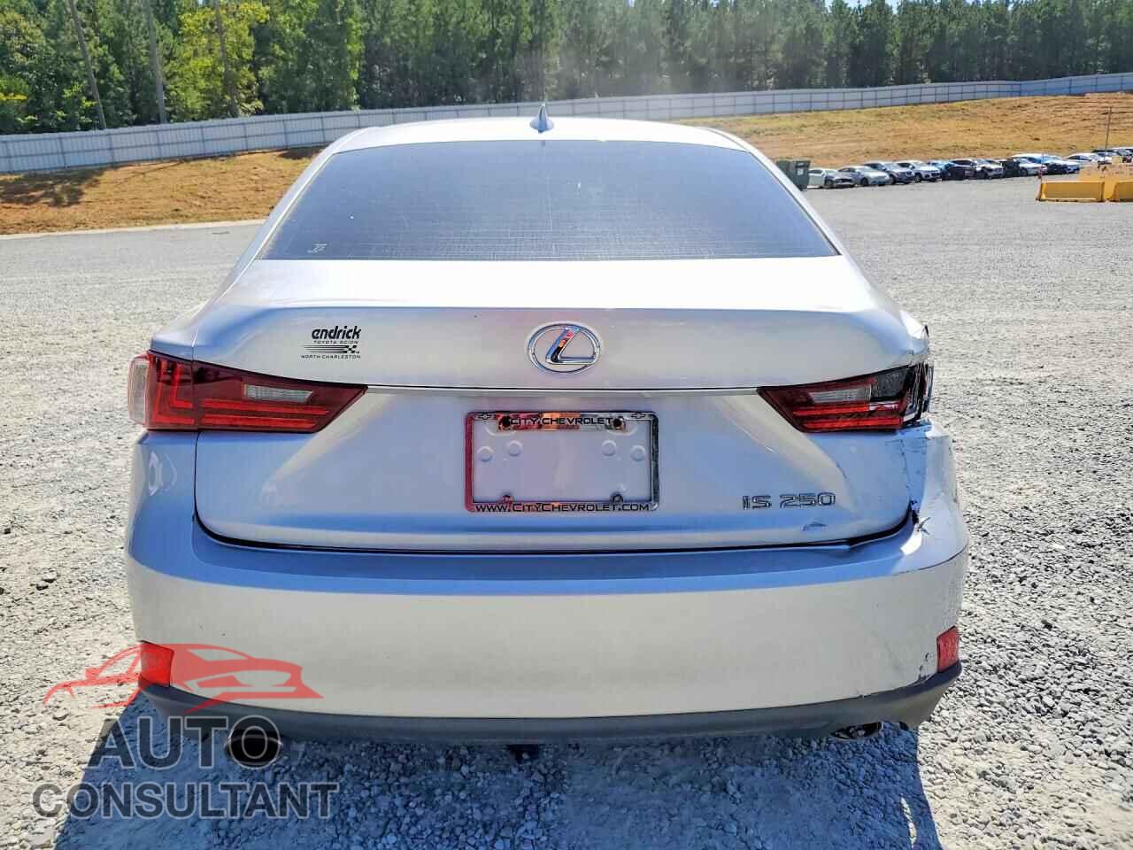 LEXUS IS 2014 - JTHBF1D21E5008576