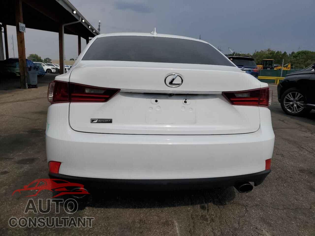 LEXUS IS 2015 - JTHCF1D25F5020364