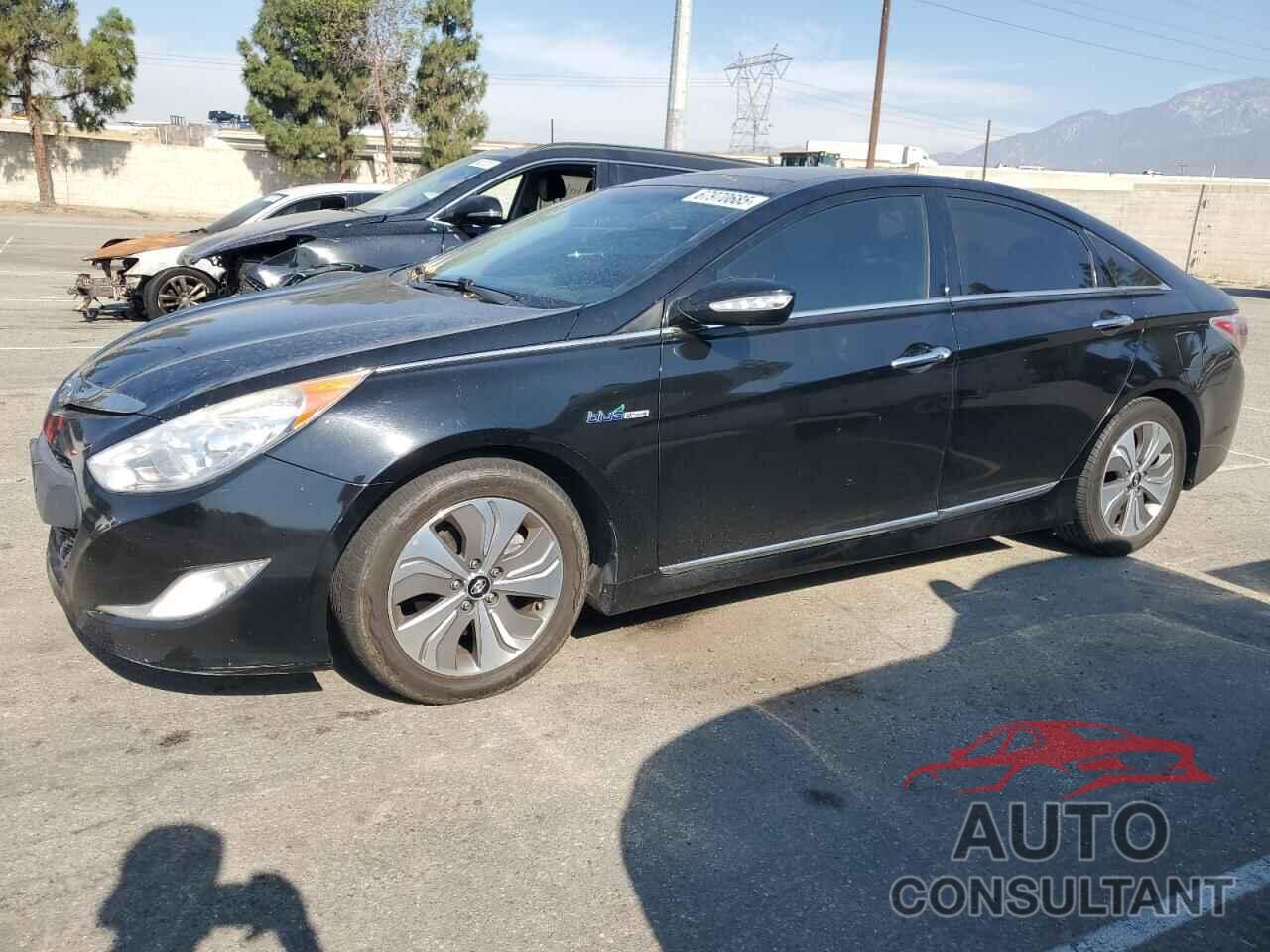 HYUNDAI SONATA 2015 - KMHEC4A47FA125243