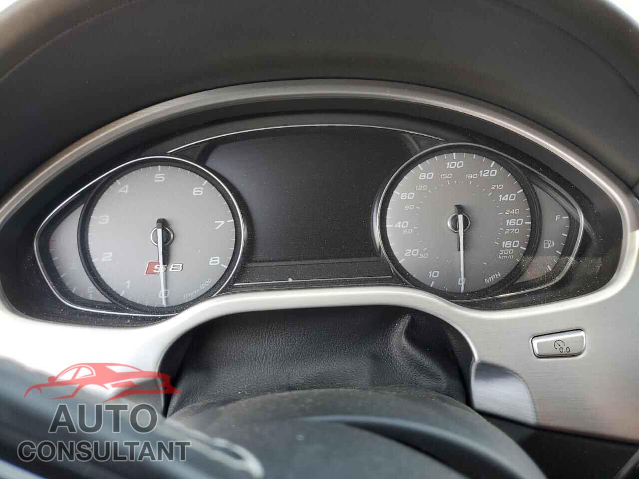 AUDI S8 2013 - WAUD2AFD8DN007814