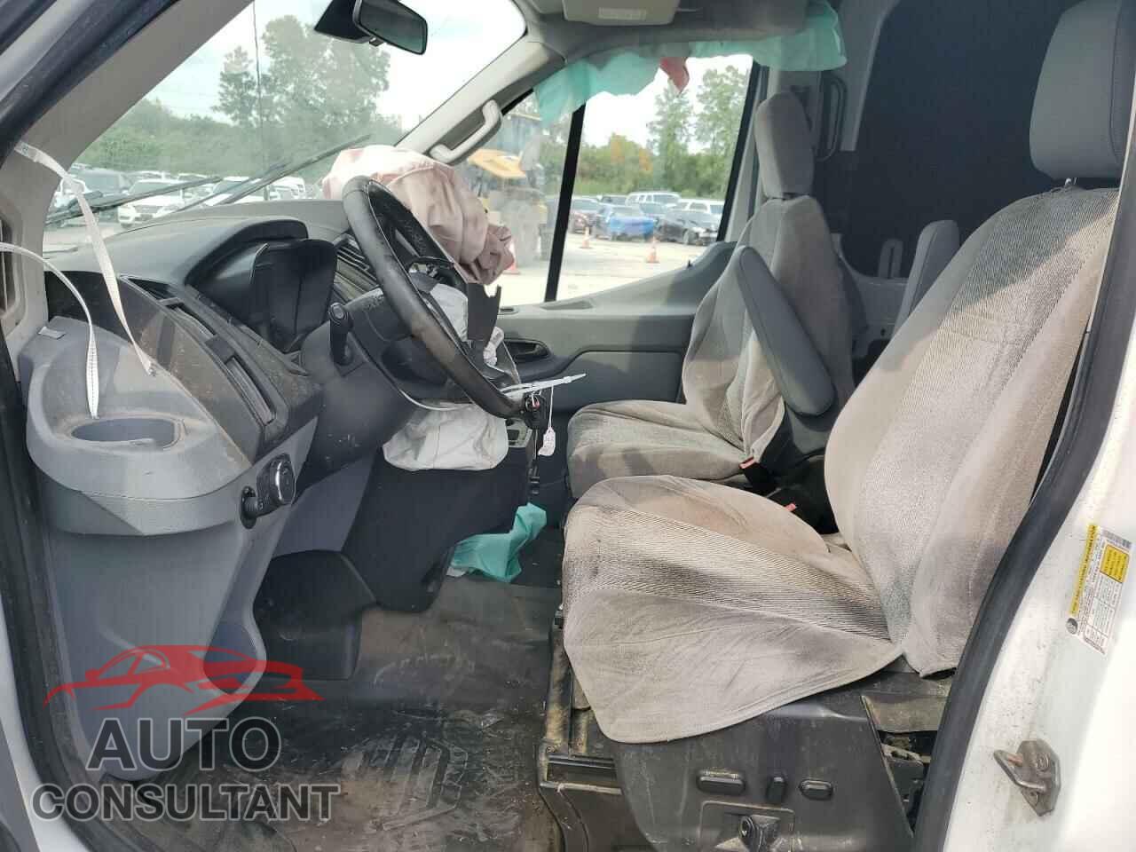 FORD TRANSIT 2018 - 1FTYR2CG1JKA42177