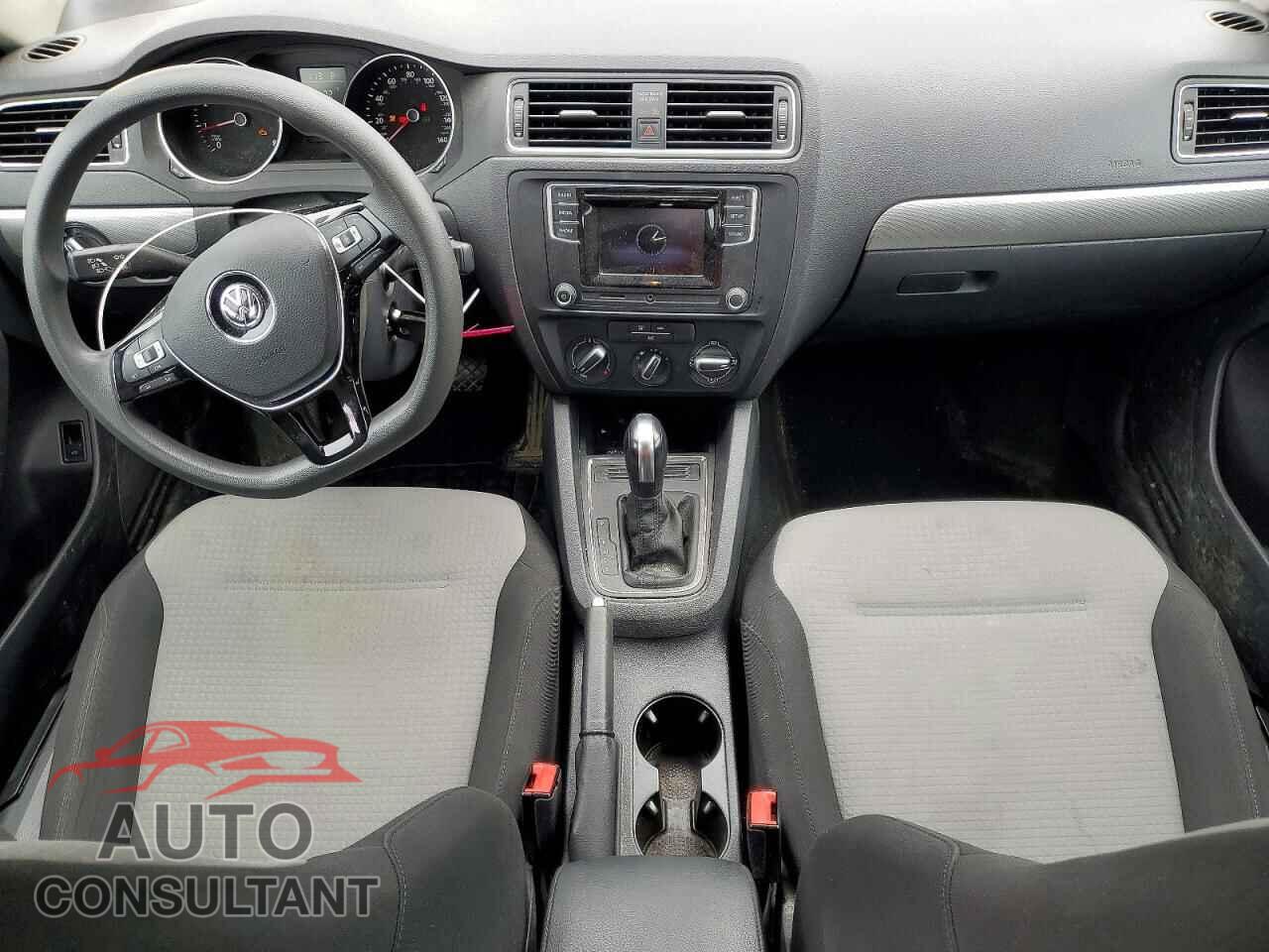 VOLKSWAGEN JETTA 2017 - 3VW2B7AJ4HM206611
