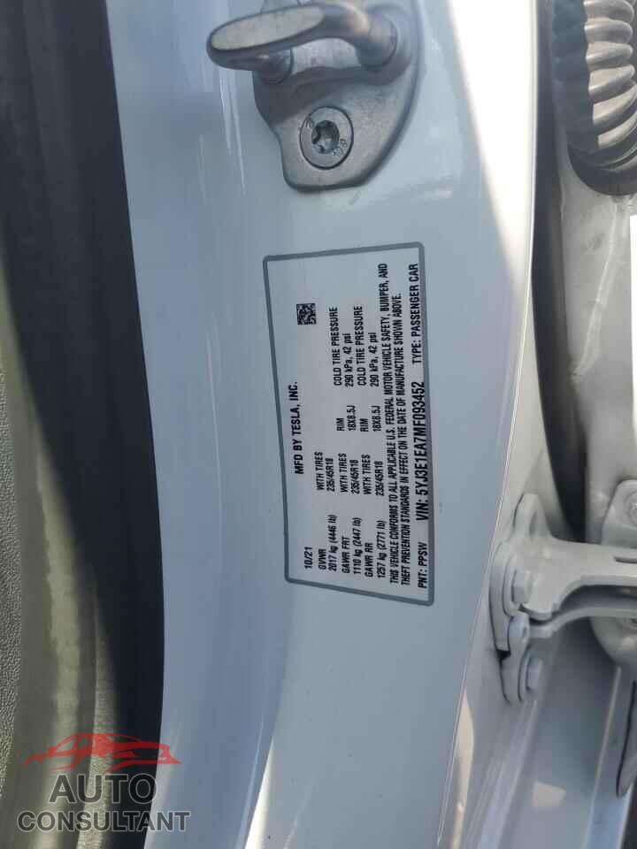 TESLA MODEL 3 2021 - 5YJ3E1EA7MF093452