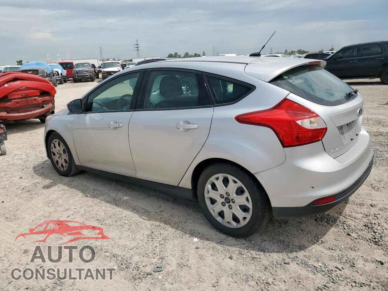FORD FOCUS 2012 - 1FAHP3K25CL415127