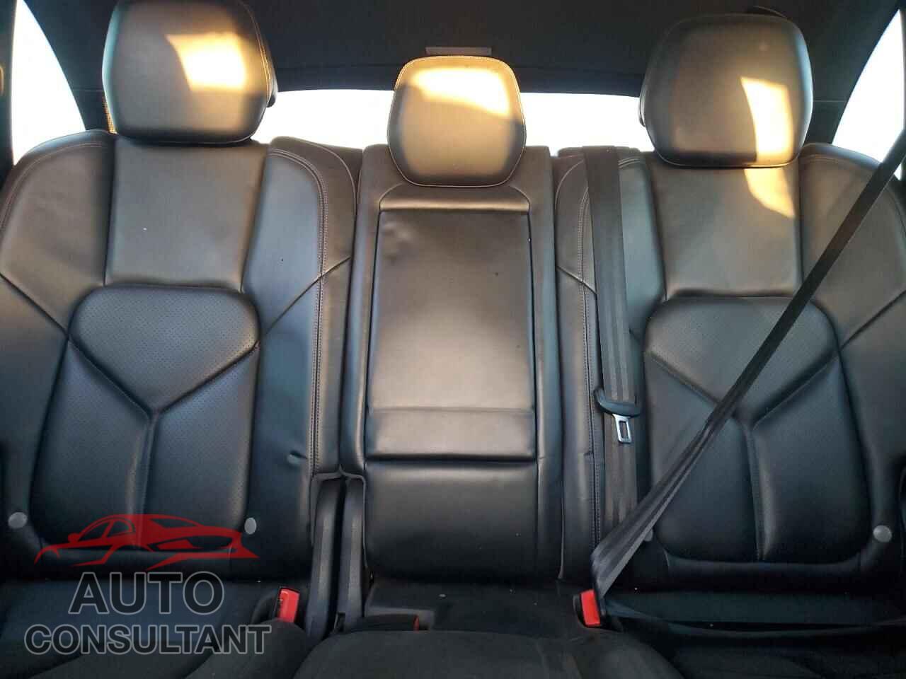 PORSCHE CAYENNE 2012 - WP1AE2A29CLA90588