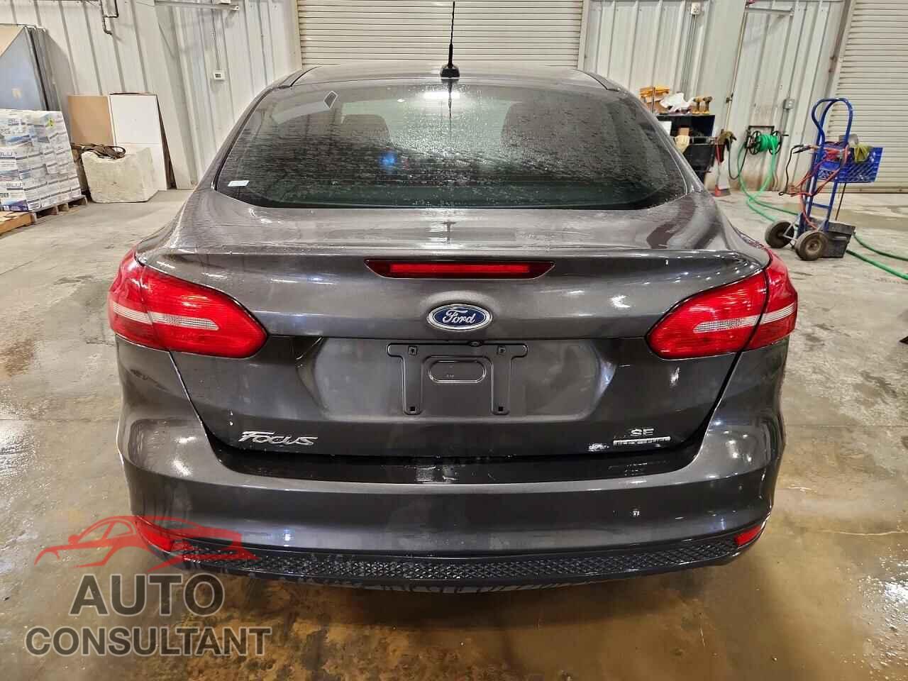 FORD FOCUS 2016 - 1FADP3F26GL315357