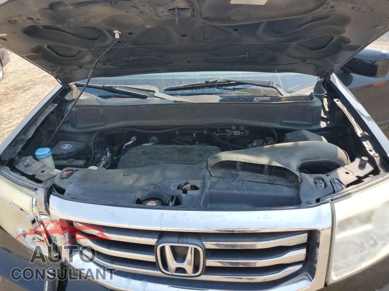 HONDA PILOT 2015 - 5FNYF3H62FB009823