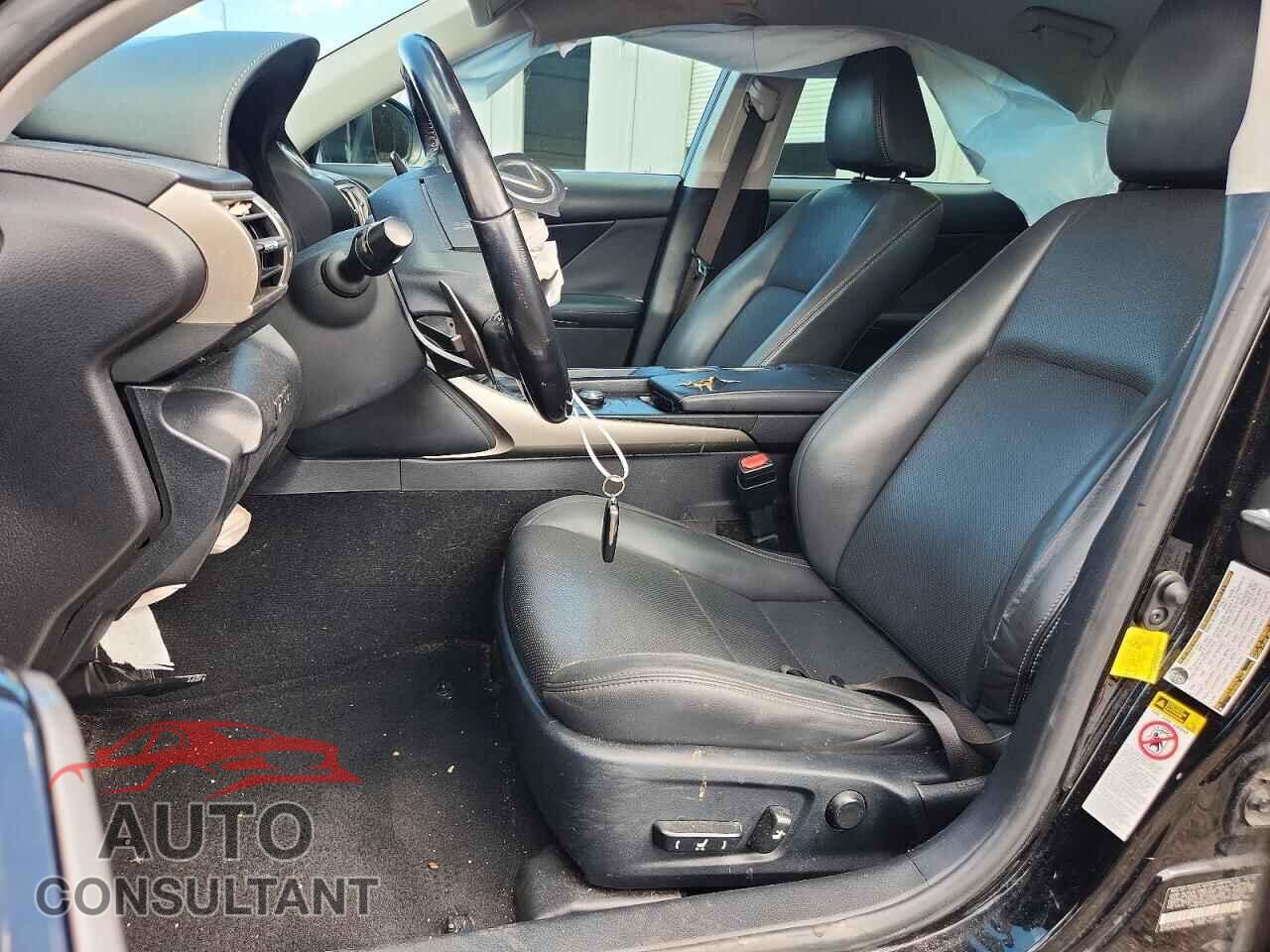 LEXUS IS 2015 - JTHBF1D29F5073113