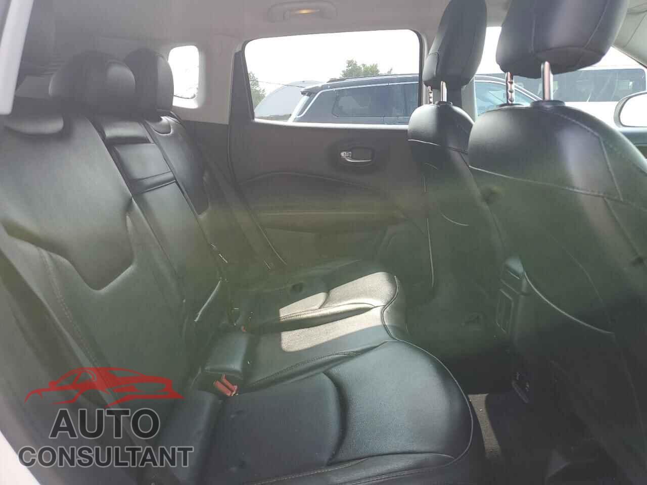 JEEP COMPASS 2020 - 3C4NJCCB3LT114695