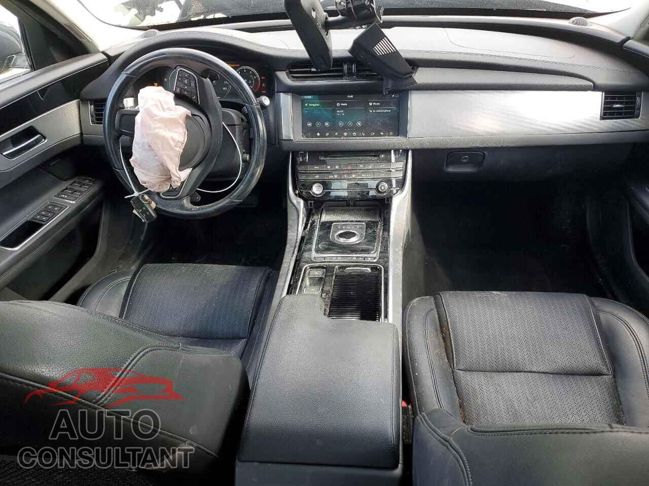 JAGUAR XF 2017 - SAJBK4BV2HCY35483