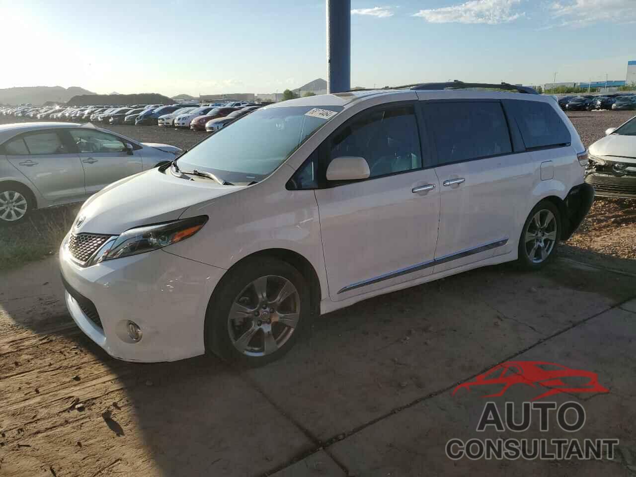 TOYOTA SIENNA 2017 - 5TDXZ3DC8HS891772