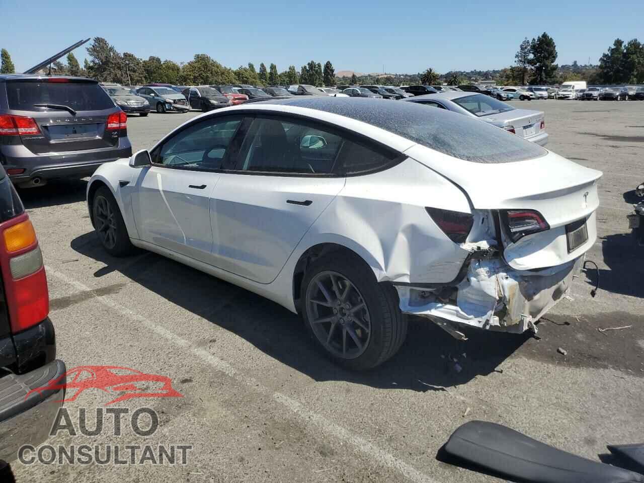 TESLA MODEL 3 2022 - 5YJ3E1EA8NF376380