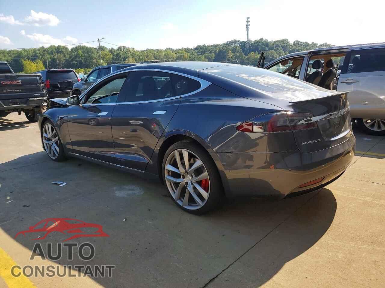 TESLA MODEL S 2019 - 5YJSA1E44KF301110
