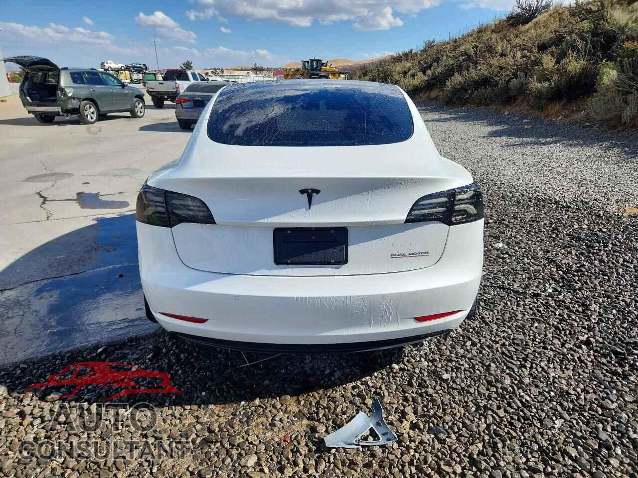 TESLA MODEL 3 2022 - 5YJ3E1EC6NF295380