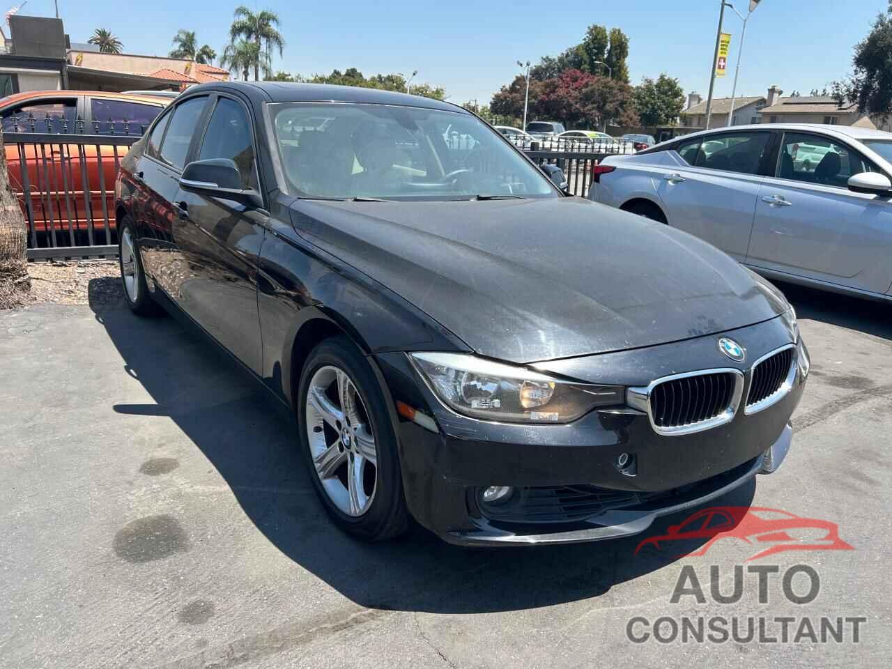 BMW 3 SERIES 2012 - WBA3C1C55CF430719